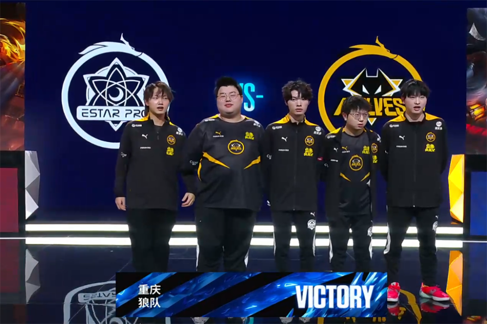 在严峻形势 在严峻形势