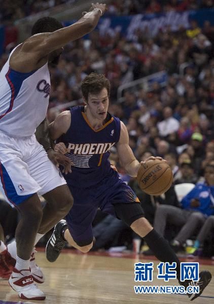 一版更符合 一版更符合